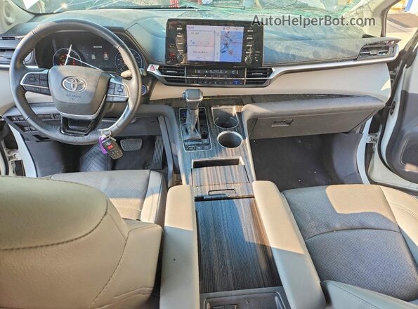 5TDZRKEC9MS011982 2021 TOYOTA SIENNA White Вид панелі приладів