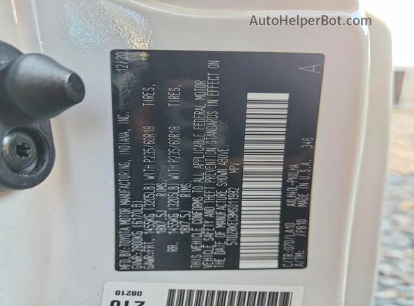 5TDZRKEC9MS011982 2021 TOYOTA SIENNA White Панорамний вид салону 360°