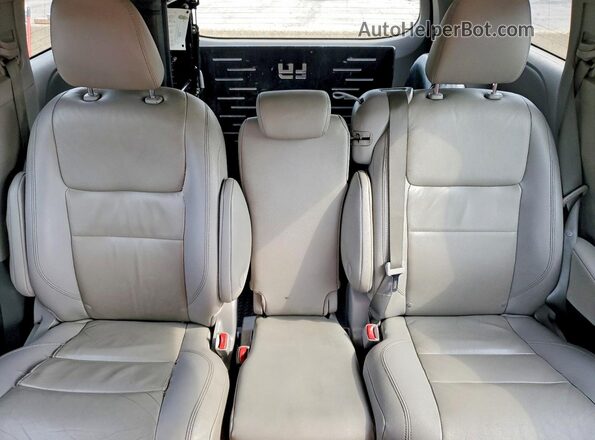 5TDZZ3DC1LS053942 2020 TOYOTA SIENNA Черный Вид задних сидений