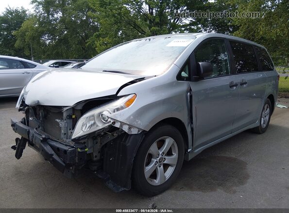 5TDZZ3DC6LS079386 2020 TOYOTA SIENNA Silver Передня ліва чверть