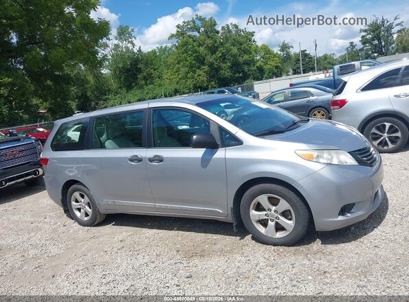 5TDZZ3DC7HS871294 2017 TOYOTA SIENNA Silver Панорамний вид салону 360°