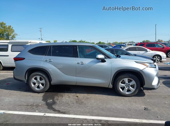 5TDZZRAH0LS508654 2020 TOYOTA HIGHLANDER Silver Vista interior trasera