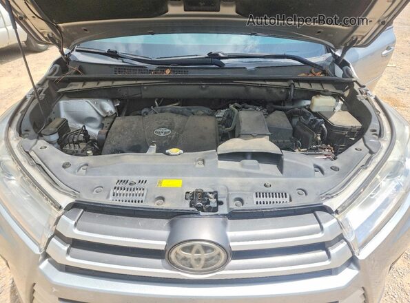 5TDZZRFH2HS199706 2017 TOYOTA HIGHLANDER Silver Շարժիչի բաժամունքի տեսք