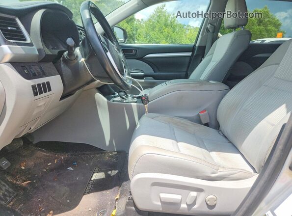 5TDZZRFH2HS199706 2017 TOYOTA HIGHLANDER Silver Սալոնի դիմացի տեսք