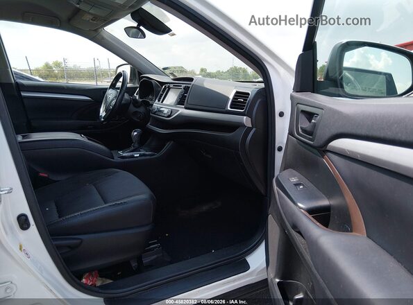 5TDZZRFH5HS199022 2017 TOYOTA HIGHLANDER White Vista interior delantera