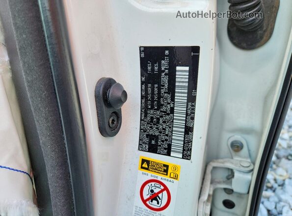 5TDZZRFH5JS274338 2018 TOYOTA HIGHLANDER Белый Вид подкапотного пространства