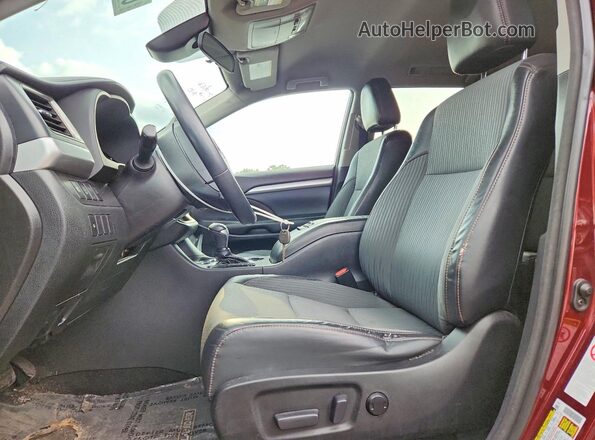 5TDZZRFH9JS247126 2018 TOYOTA HIGHLANDER Темно-бордовый Вид салона спереди