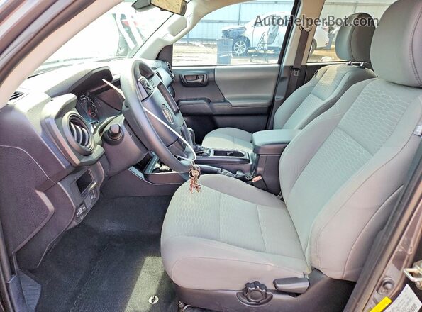 5TFAX5GN3KX138334 2019 TOYOTA TACOMA Gray Вид салону спереду