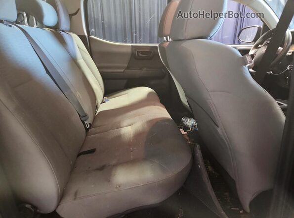 5TFAX5GN8JX130079 2018 TOYOTA TACOMA Черный Вид задних сидений