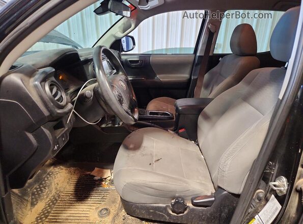 5TFAX5GN8JX130079 2018 TOYOTA TACOMA Черный Вид салона спереди