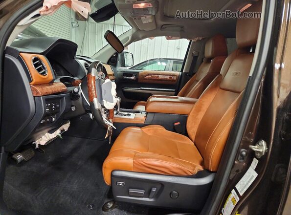 5TFAY5F10KX815691 2019 TOYOTA TUNDRA Brown Front interior view