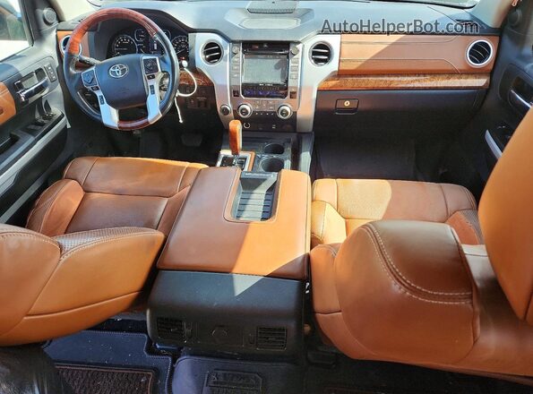 5TFAY5F13KX781004 2019 TOYOTA TUNDRA Brown Widok deski rozdzielczej