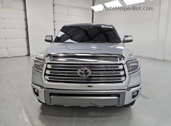 5TFAY5F14MX983871 2021 TOYOTA TUNDRA Серебряный Вид спереди