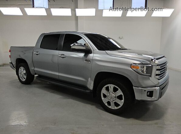 5TFAY5F14MX983871 2021 TOYOTA TUNDRA Серебряный 