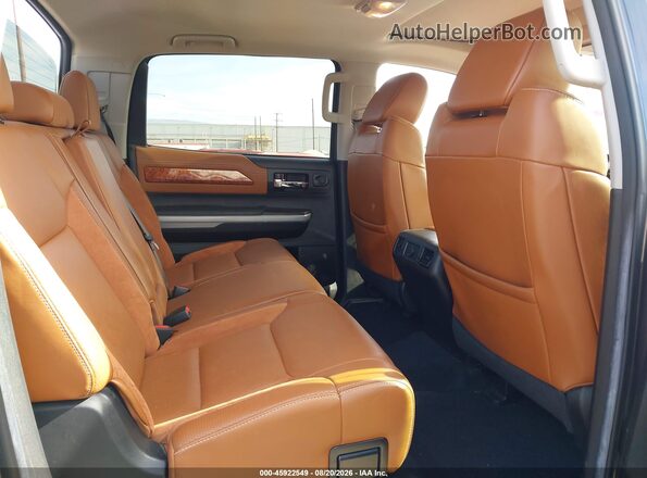 5TFAY5F17KX861941 2019 TOYOTA TUNDRA Gray Vista de la etiqueta del VIN