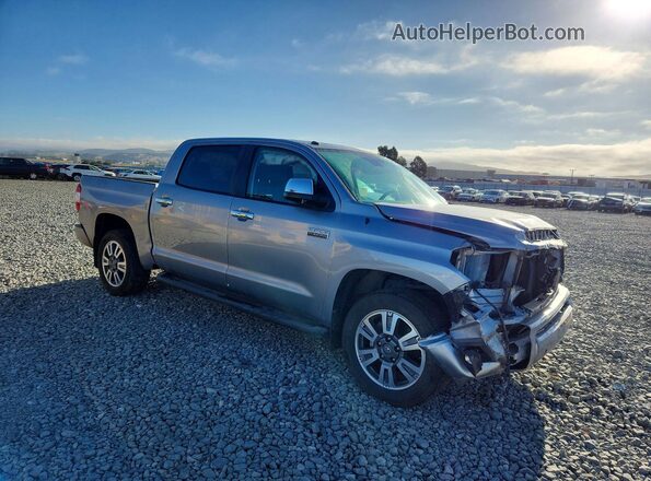 5TFAY5F1XKX831560 2019 TOYOTA TUNDRA Silver Передня права чверть