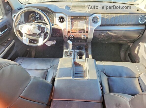 5TFAY5F1XKX831560 2019 TOYOTA TUNDRA Silver Вид панелі приладів