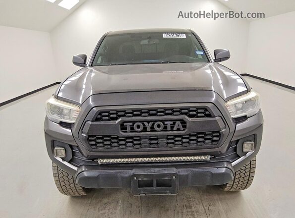 5TFCZ5AN0HX088030 2017 TOYOTA TACOMA Gray Front view