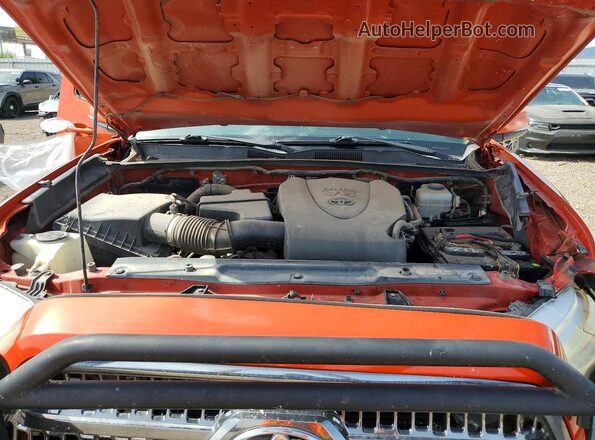 5TFCZ5AN2HX107936 2017 TOYOTA TACOMA Orange Սալոնի հետևի տեսք
