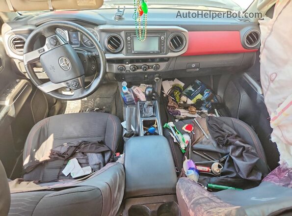 5TFCZ5AN4GX010641 2016 TOYOTA TACOMA Black Widok deski rozdzielczej