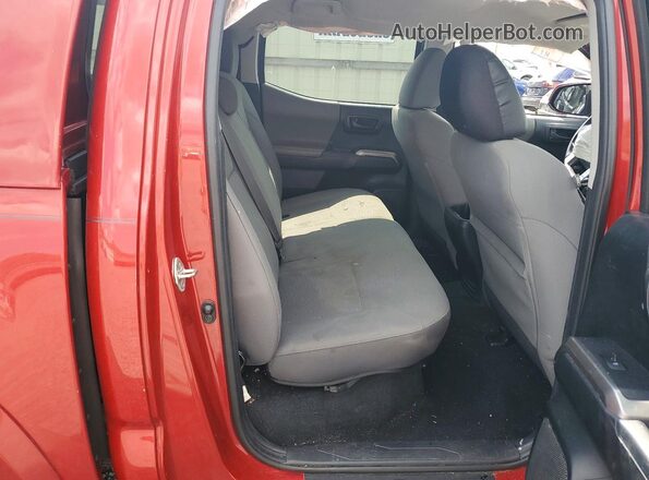 5TFCZ5AN4HX066841 2017 TOYOTA TACOMA Red Vista interior trasera