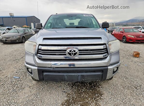 5TFDW5F10HX605636 2017 TOYOTA TUNDRA Silver Вид спереду