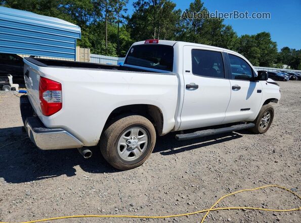5TFDW5F15JX697574 2018 TOYOTA TUNDRA Белый Задняя правая четверть