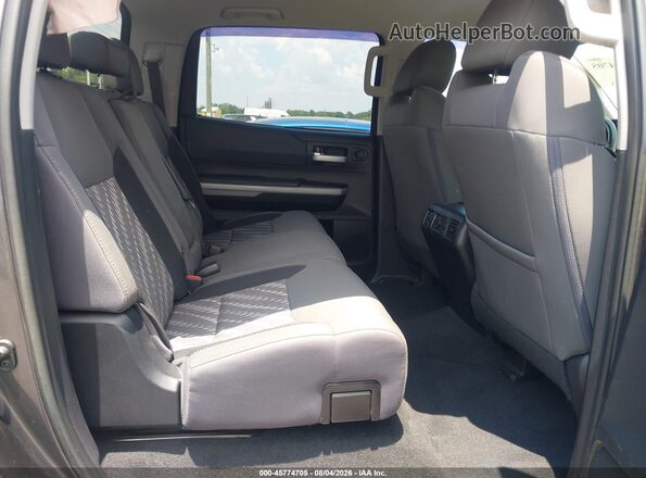 5TFDW5F17KX819594 2019 TOYOTA TUNDRA Gray Вид наклейки з VIN-кодом