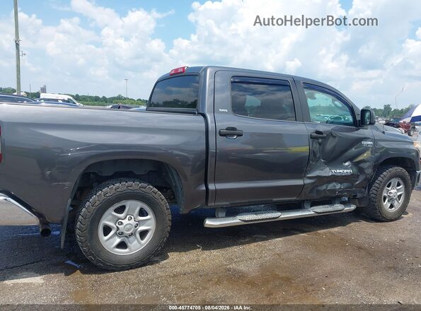 5TFDW5F17KX819594 2019 TOYOTA TUNDRA Gray Вид задньої частини салону
