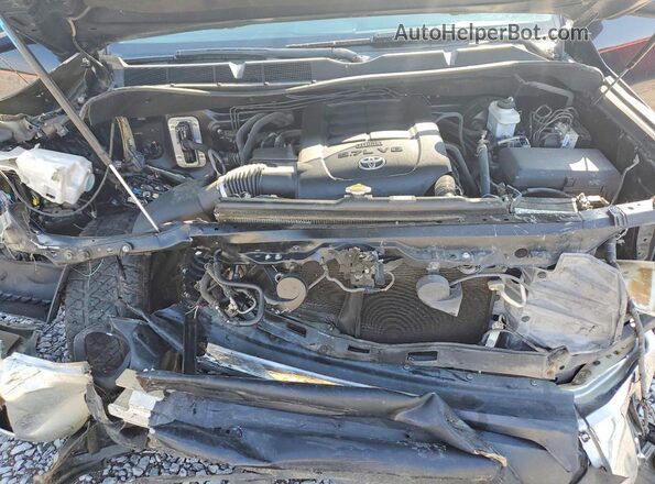 5TFDW5F18HX605870 2017 TOYOTA TUNDRA Black Vista interior trasera