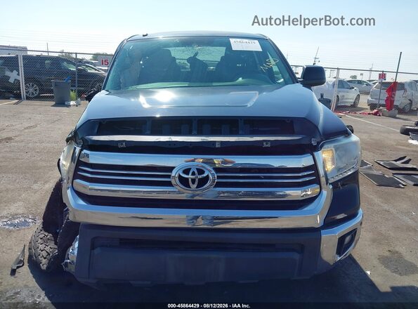 5TFDY5F10HX650134 2017 TOYOTA TUNDRA Black Widok wnętrza z tyłu