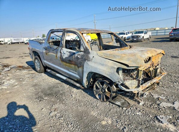 5TFDY5F12KX804222 2019 TOYOTA TUNDRA Серебряный Передняя правая четверть