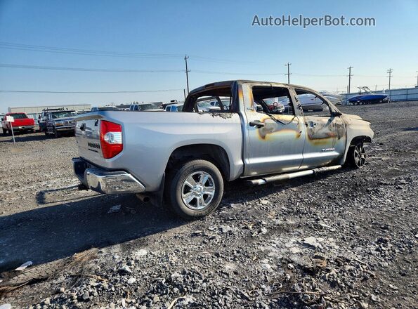 5TFDY5F12KX804222 2019 TOYOTA TUNDRA Серебряный Задняя правая четверть