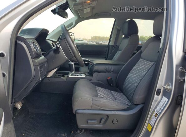 5TFDY5F13MX960014 2021 TOYOTA TUNDRA Silver Widok wnętrza z przodu