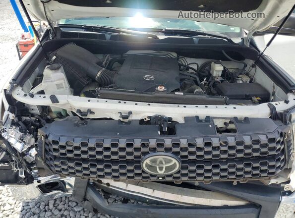 5TFDY5F1XJX687259 2018 TOYOTA TUNDRA White Rear interior view