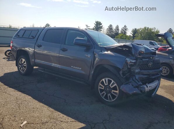 5TFDY5F1XJX745659 2018 TOYOTA TUNDRA Серый Передняя правая четверть