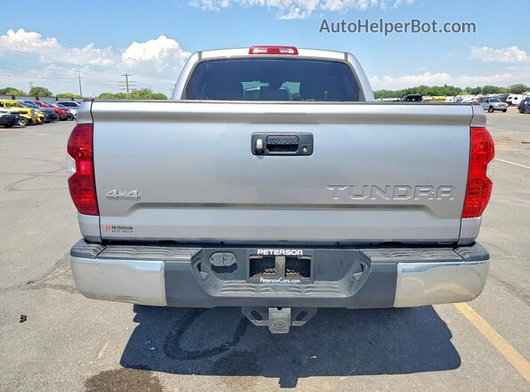 5TFDY5F1XKX806963 2019 TOYOTA TUNDRA Silver Вид ззаду