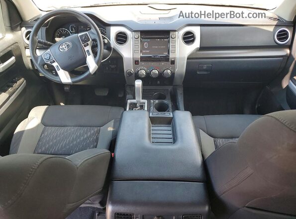 5TFDY5F1XKX806963 2019 TOYOTA TUNDRA Silver Вид панелі приладів