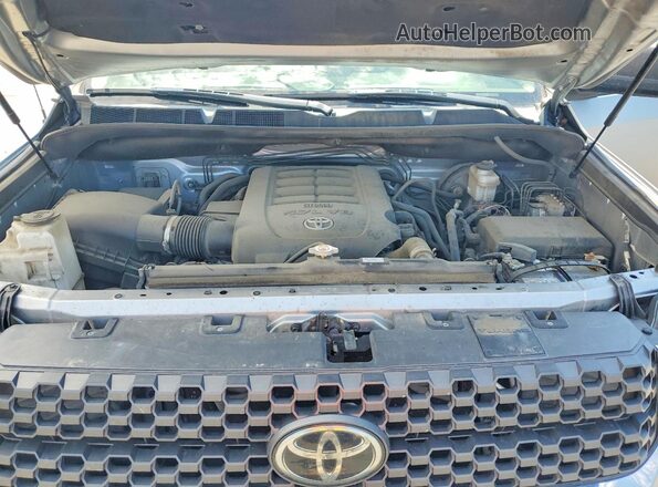 5TFDY5F1XKX806963 2019 TOYOTA TUNDRA Silver Вид задньої частини салону
