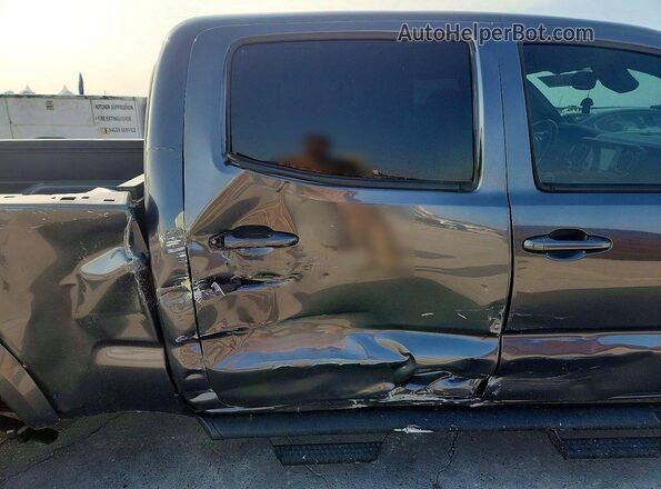 5TFDZ5BN0KX040067 2019 TOYOTA TACOMA Gray Widok tylnych siedzeń