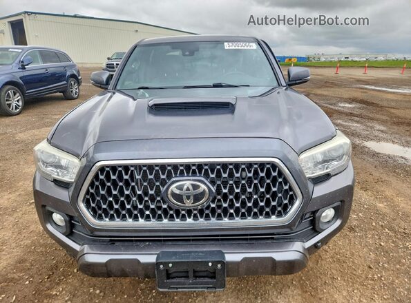 5TFDZ5BN5JX034778 2018 TOYOTA TACOMA Gray Widok z przodu