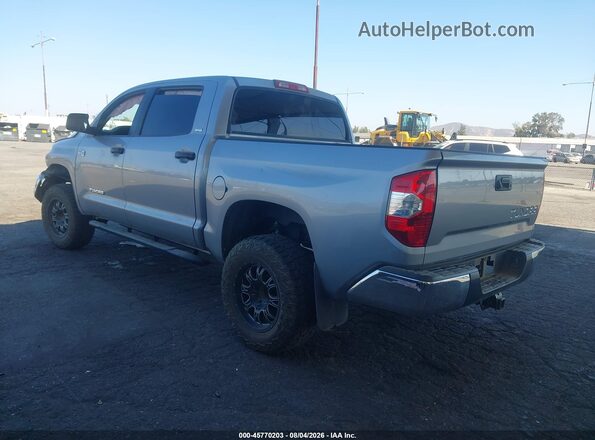 5TFEY5F12JX231261 2018 TOYOTA TUNDRA Silver Tył lewy