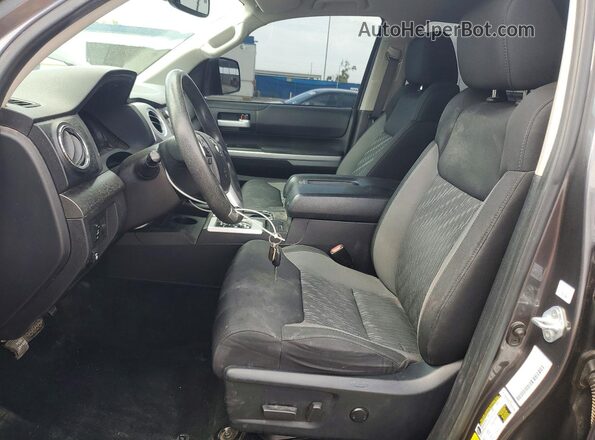 5TFEY5F12MX280786 2021 TOYOTA TUNDRA Серый Вид салона спереди