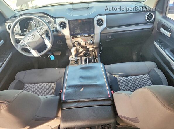 5TFEY5F19LX259755 2020 TOYOTA TUNDRA Серый Вид панели приборов