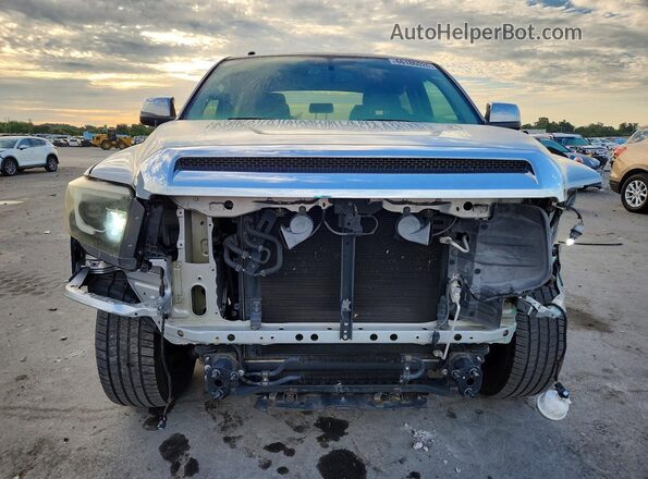 5TFFW5F1XHX223493 2017 TOYOTA TUNDRA Серебряный Вид спереди