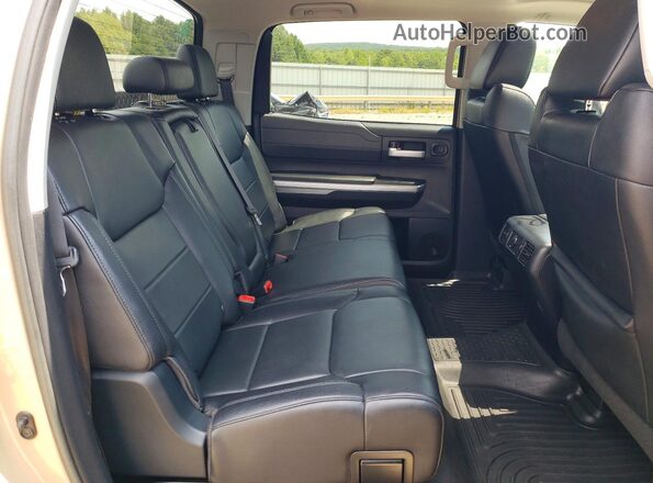 5TFHW5F16HX646869 2017 TOYOTA TUNDRA Tan Widok tylnych siedzeń