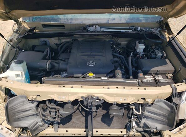 5TFHW5F16HX646869 2017 TOYOTA TUNDRA Tan Widok wnętrza z tyłu