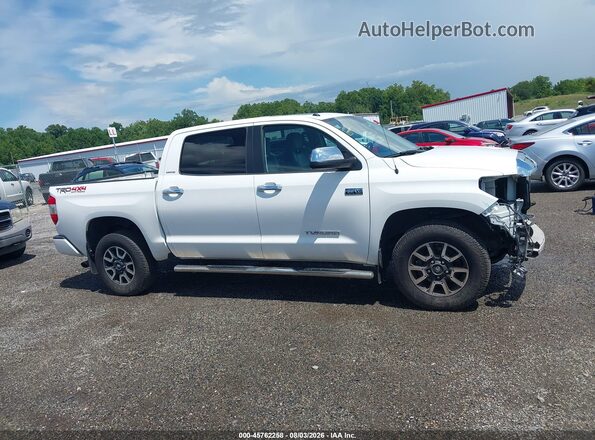5TFHY5F13HX625245 2017 TOYOTA TUNDRA White Vista interior trasera
