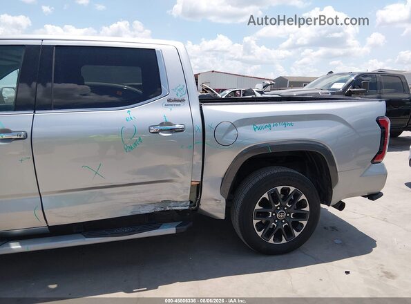 5TFJA5DBXPX106953 2023 TOYOTA TUNDRA Silver Դիմացի տեսք
