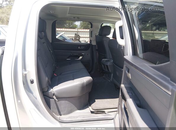 5TFJA5DBXPX106953 2023 TOYOTA TUNDRA Silver VIN կոդի պիտակի տեսք